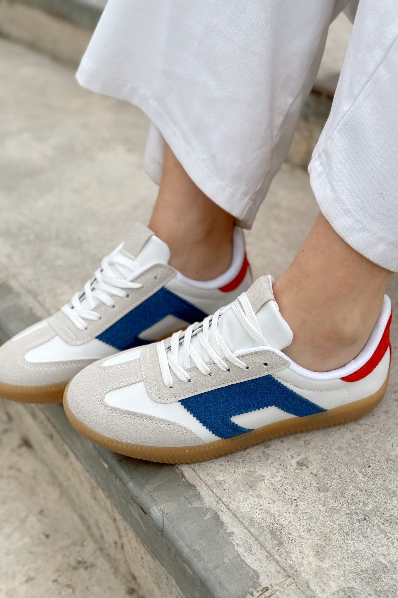 Felorra Beyaz Termo Taban Kadın Spor Ayakkabı - ILOVESHOES Türkiye