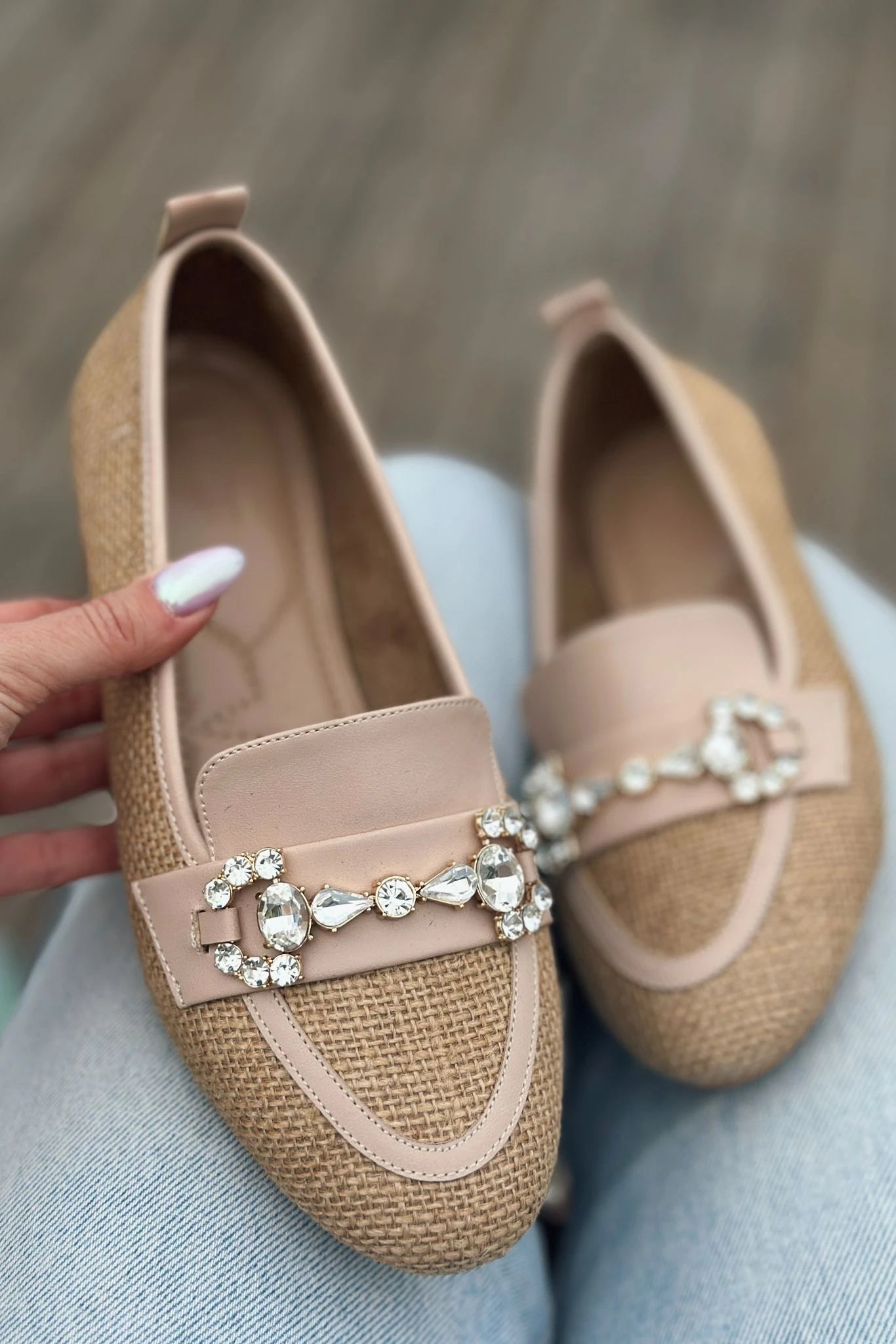 Pore Hasır Taş Detaylı Kadın Loafer Bej