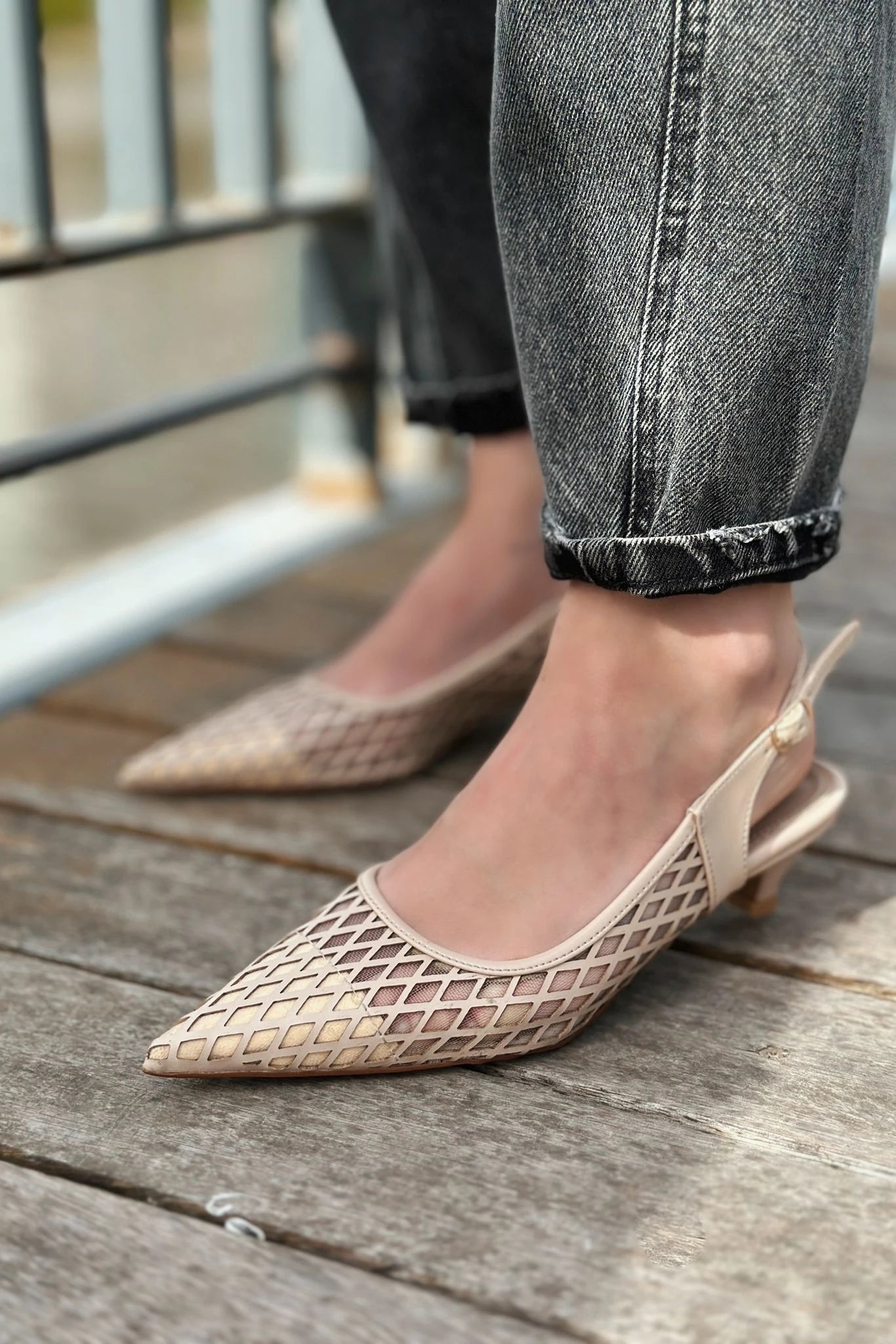 Talin Mat Deri File Detaylı Kısa Topuklu Stiletto Nude