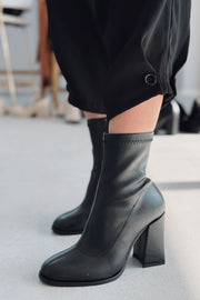 Senra Kadın Topuklu Streç Bot Siyah Mat Deri - ILOVESHOES
