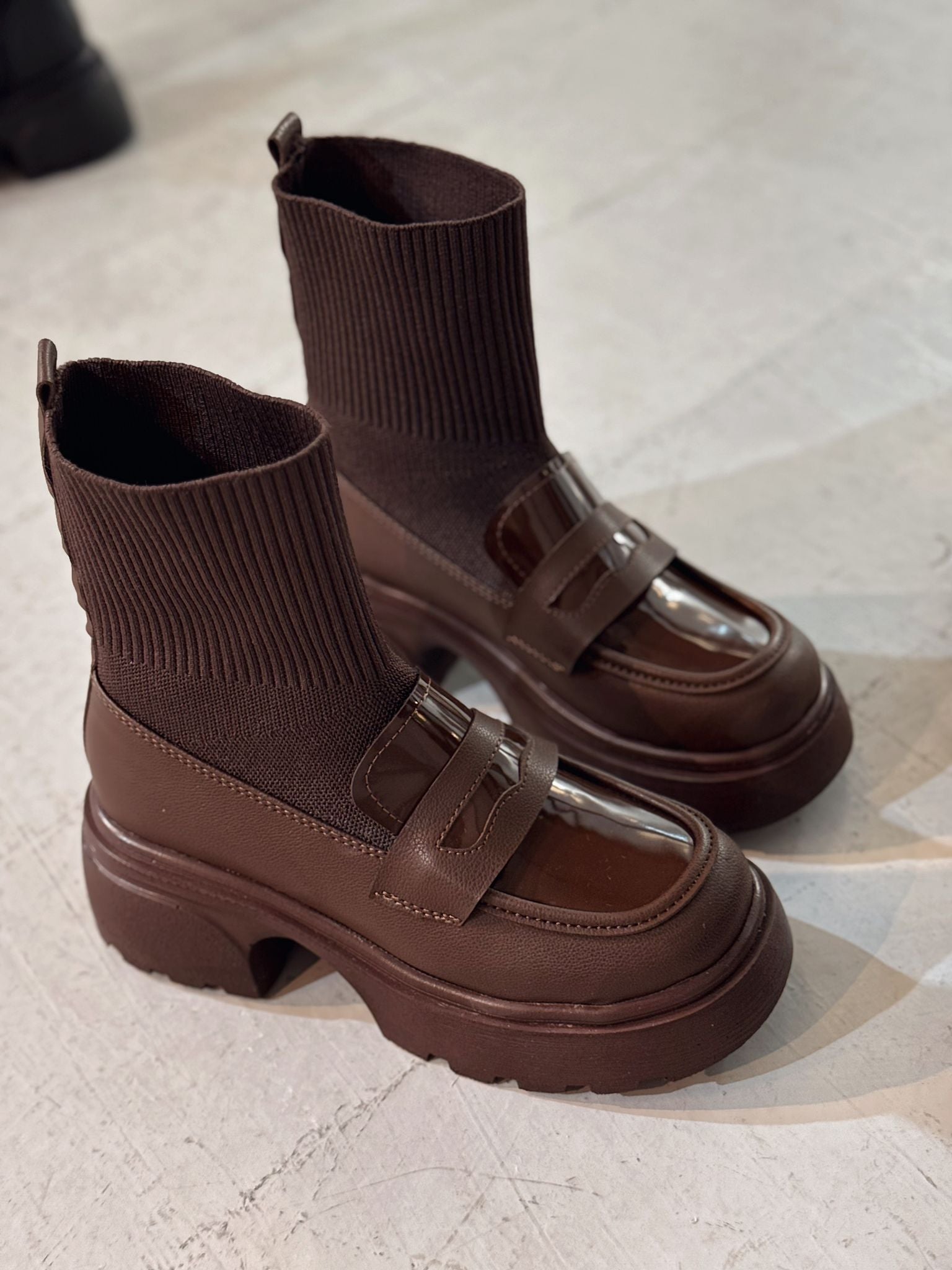 Celora Kadın Kalın Taban Bot Acıkahve Triko - ILOVESHOES