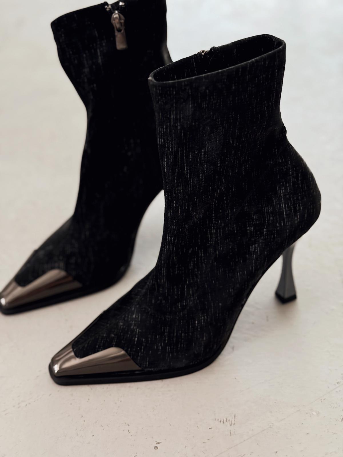 Rosavi Kadın Topuklu Streç Bot Siyah Nubuk - ILOVESHOES