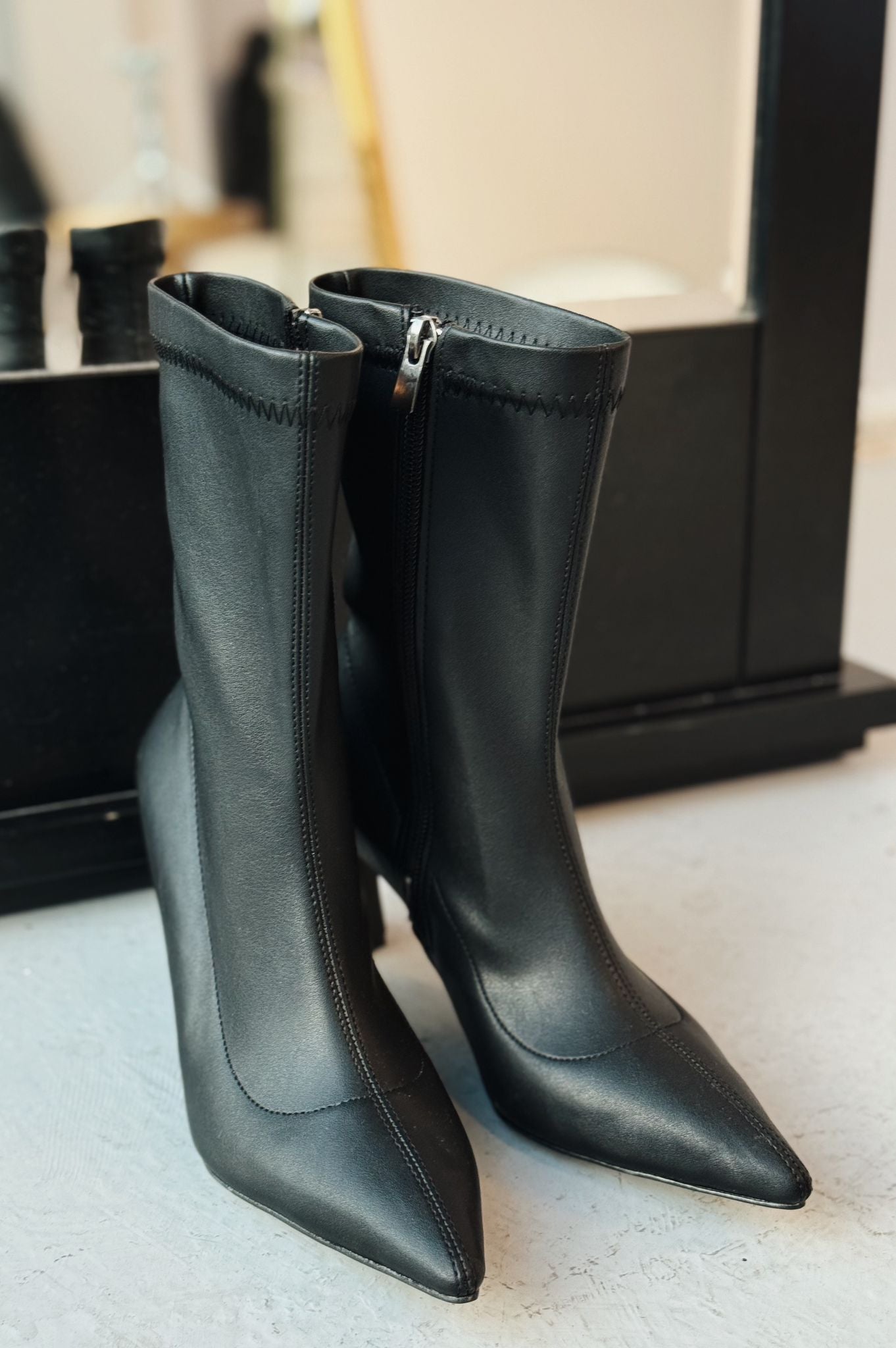 Daysen Streç Mat Deri Siyah Topuklu Bot - ILOVESHOES