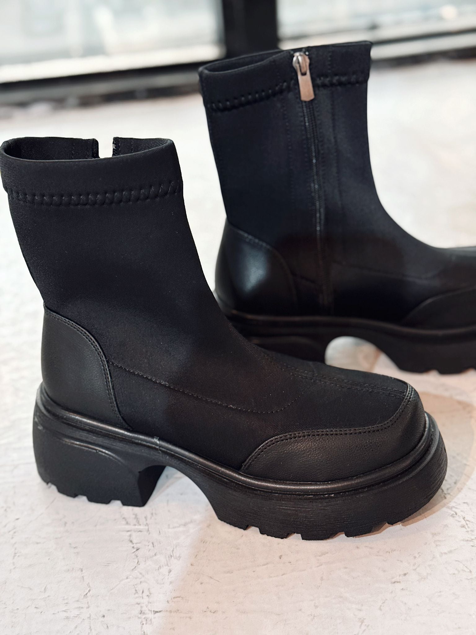 Gariel Kadın Kalın Taban Bot Siyah Dalgıç Kumaş - ILOVESHOES