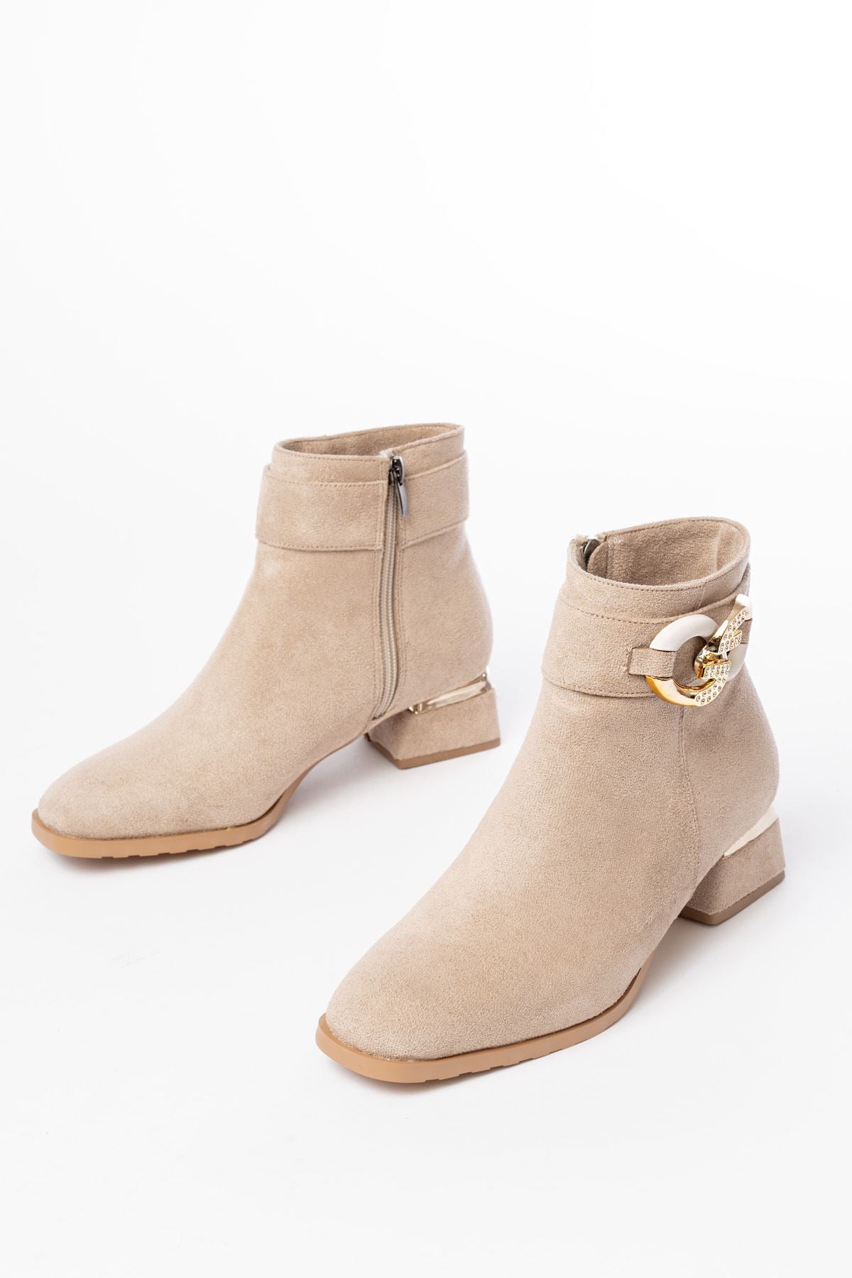 Ferilo Bej Süet Toka Aksesuarlı Topuklu Fermuarlı Günlük Kadın Bot