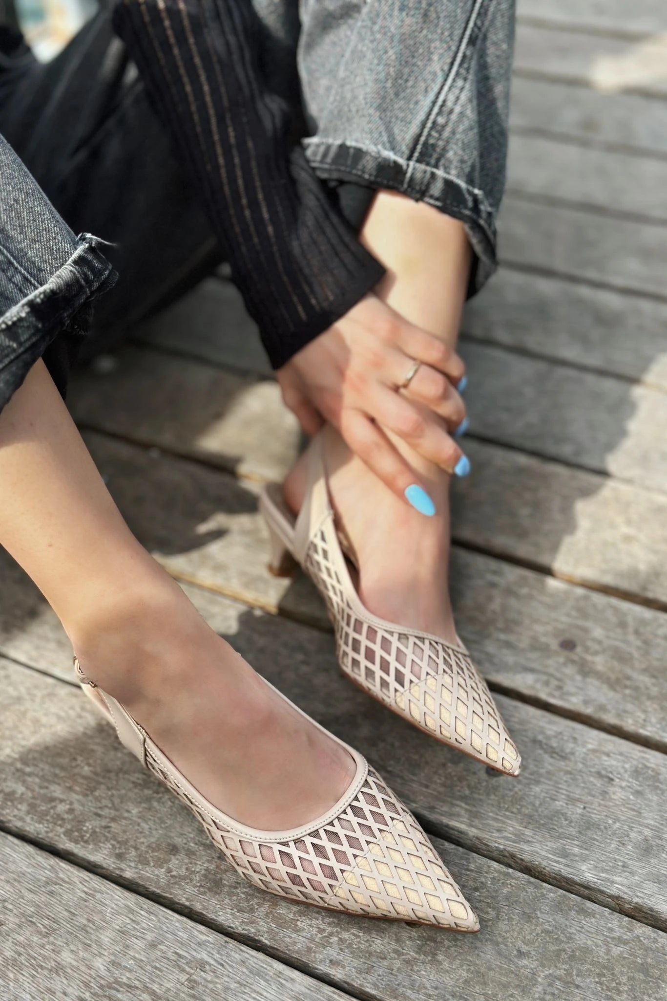 Talin Mat Deri File Detaylı Kısa Topuklu Stiletto Nude