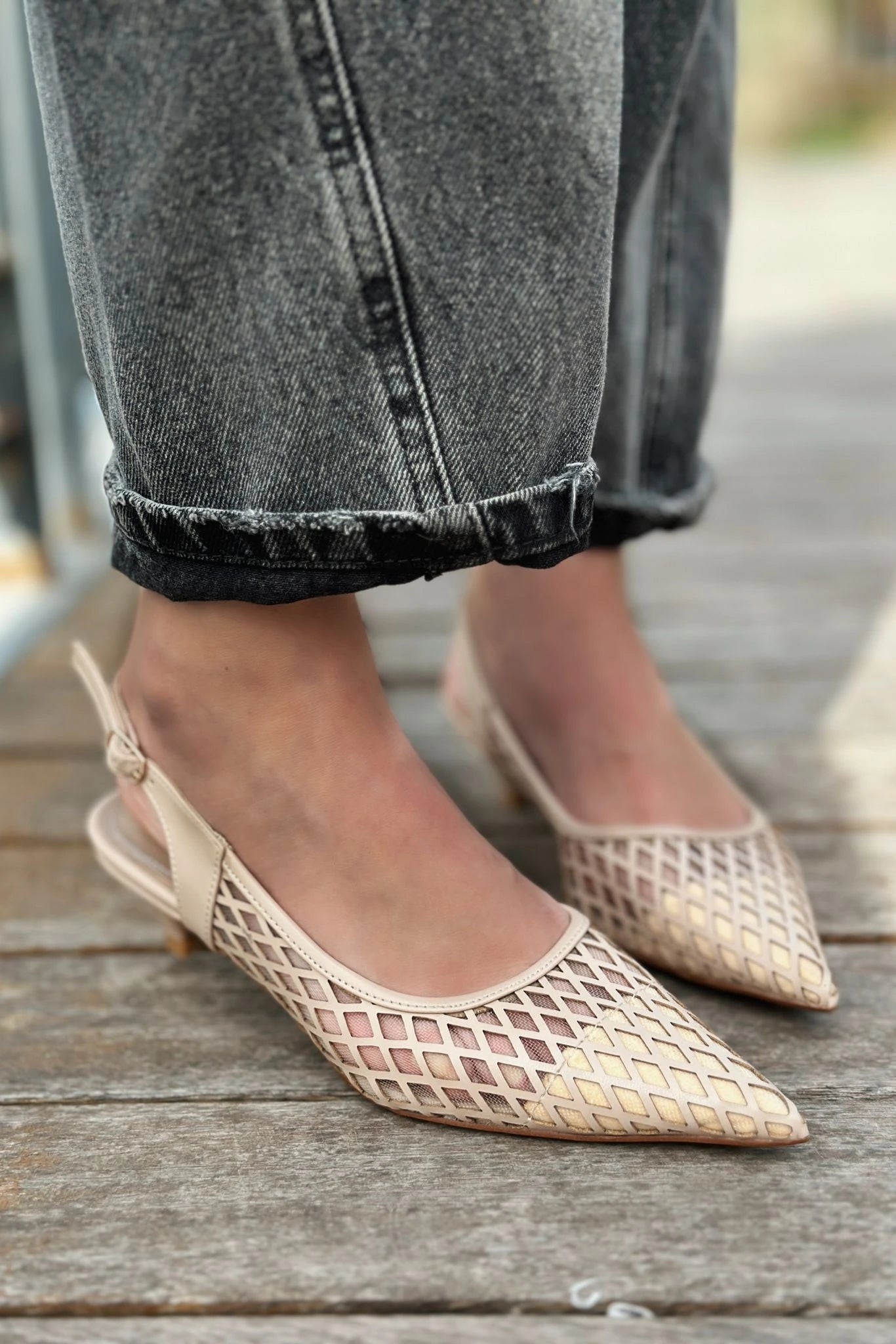 Talin Mat Deri File Detaylı Kısa Topuklu Stiletto Nude