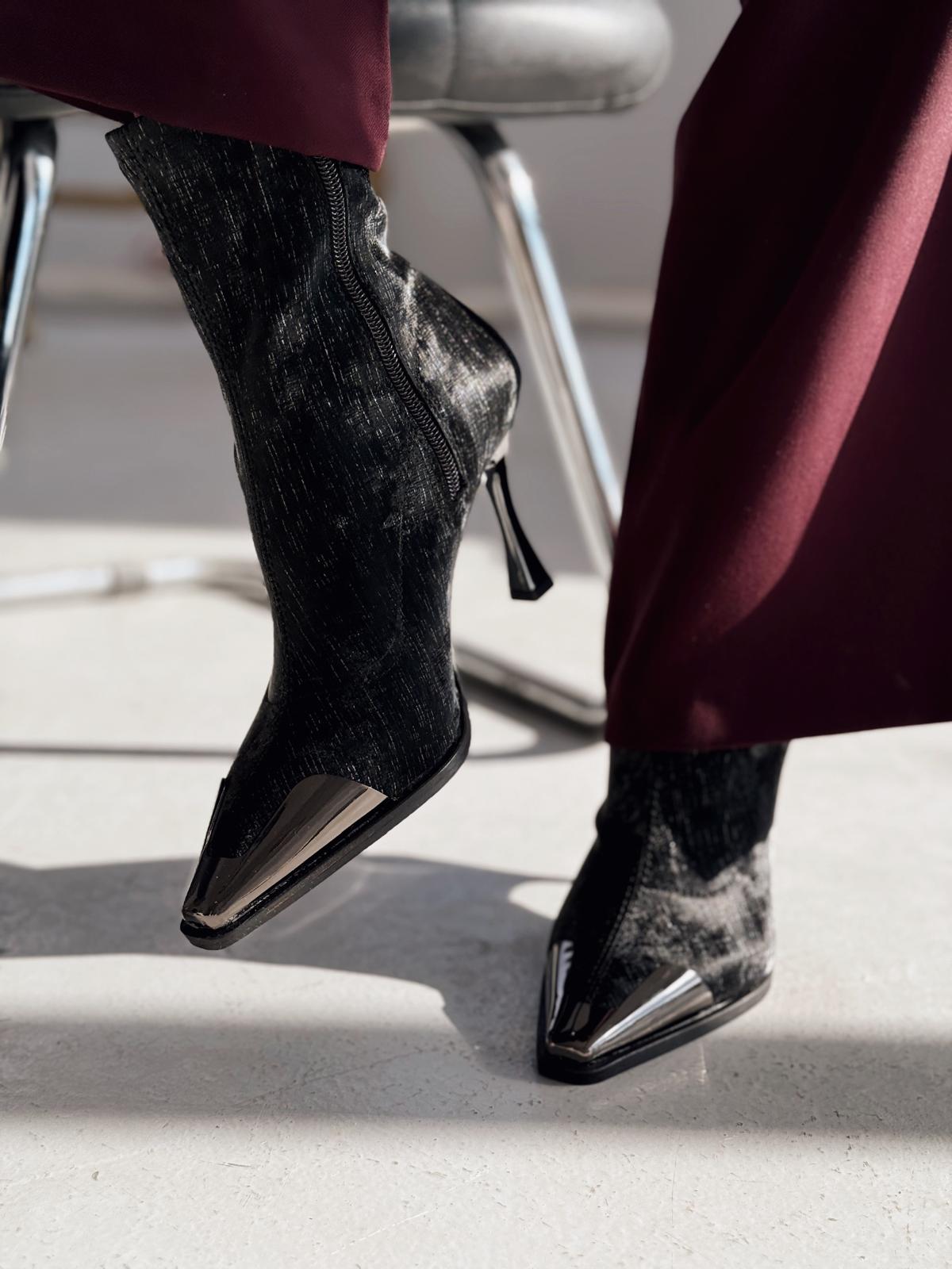 Rosavi Kadın Topuklu Streç Bot Siyah Nubuk - ILOVESHOES