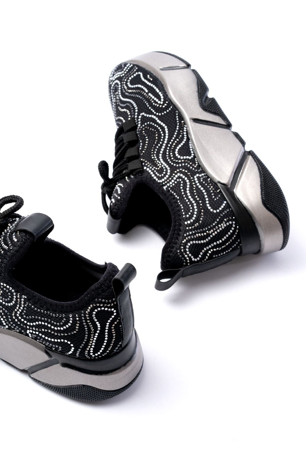Eralyn File Siyah Taş Detaylı Kadın Spor Ayakkabı