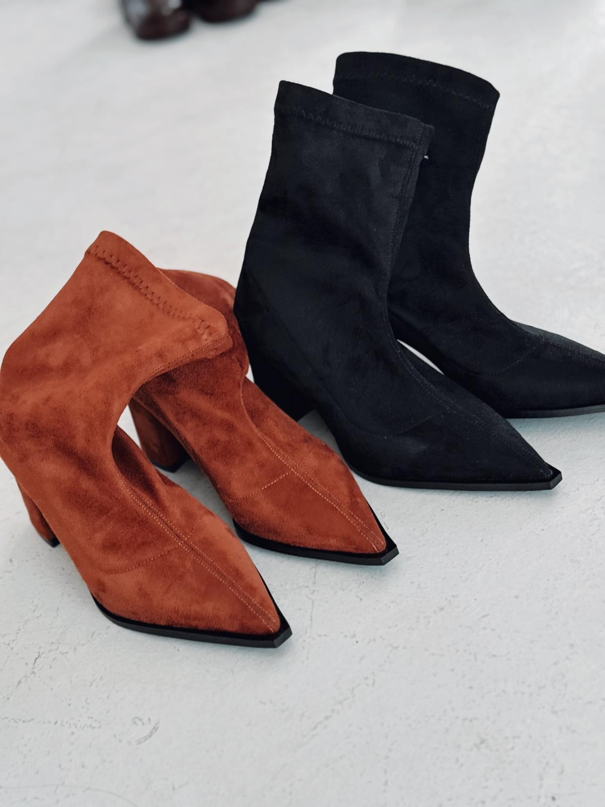 Caryne Kadın Topuklu Streç Bot Siyah Süet - ILOVESHOES