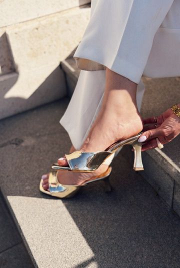 Arinor Gold Rugan Kadın Topuklu Terlik - ILOVESHOES