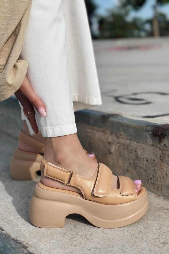 Mogres Mat Deri Cırt Cırt Kalın Taban Kadın Sandalet Nude - ILOVESHOES