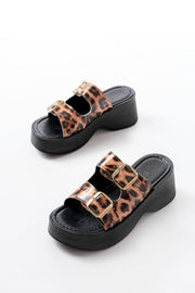 Pelza Rugan Leo Desenli Dolgu Topuklu Terlik - ILOVESHOES