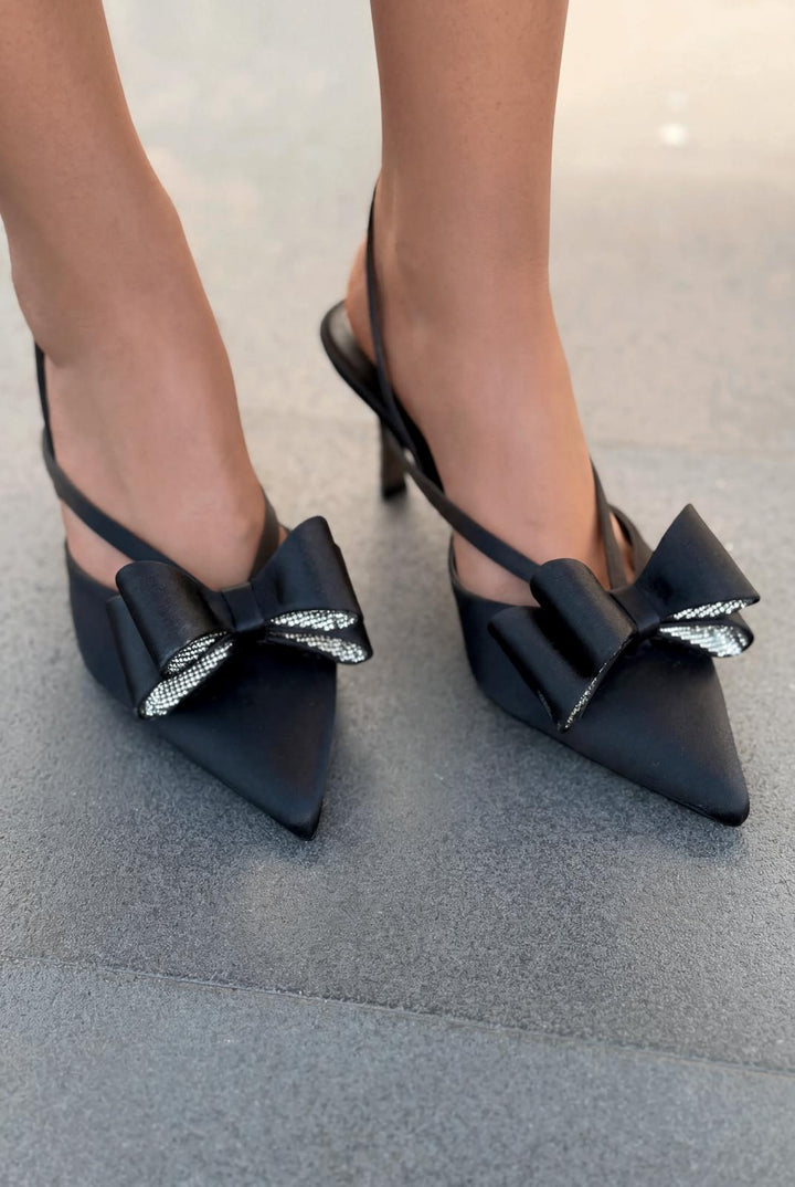 Brakel Stiletto Siyah Saten Fiyonk Detaylı - ILOVESHOES