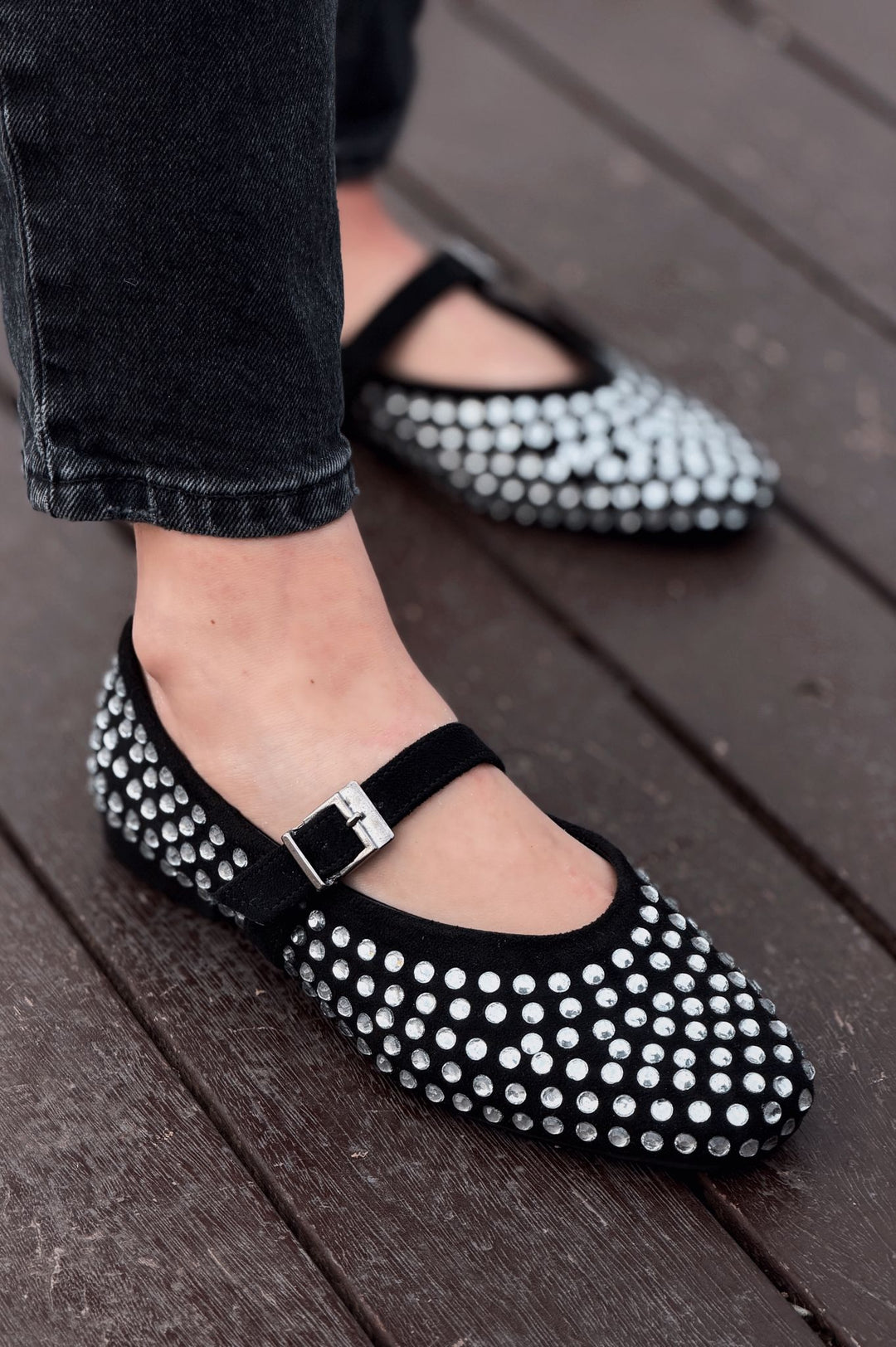 Orion Kadın Babet Siyah Süet Gri Taş Detaylı - ILOVESHOES