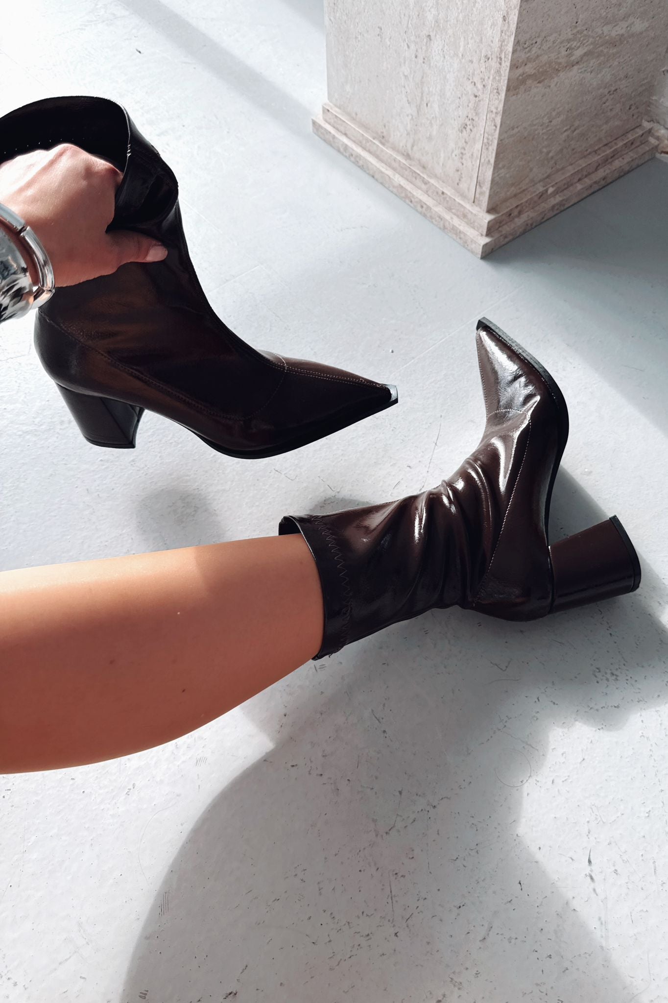 Caryne Kadın Topuklu Streç Bot Acıkahve Rugan - ILOVESHOES