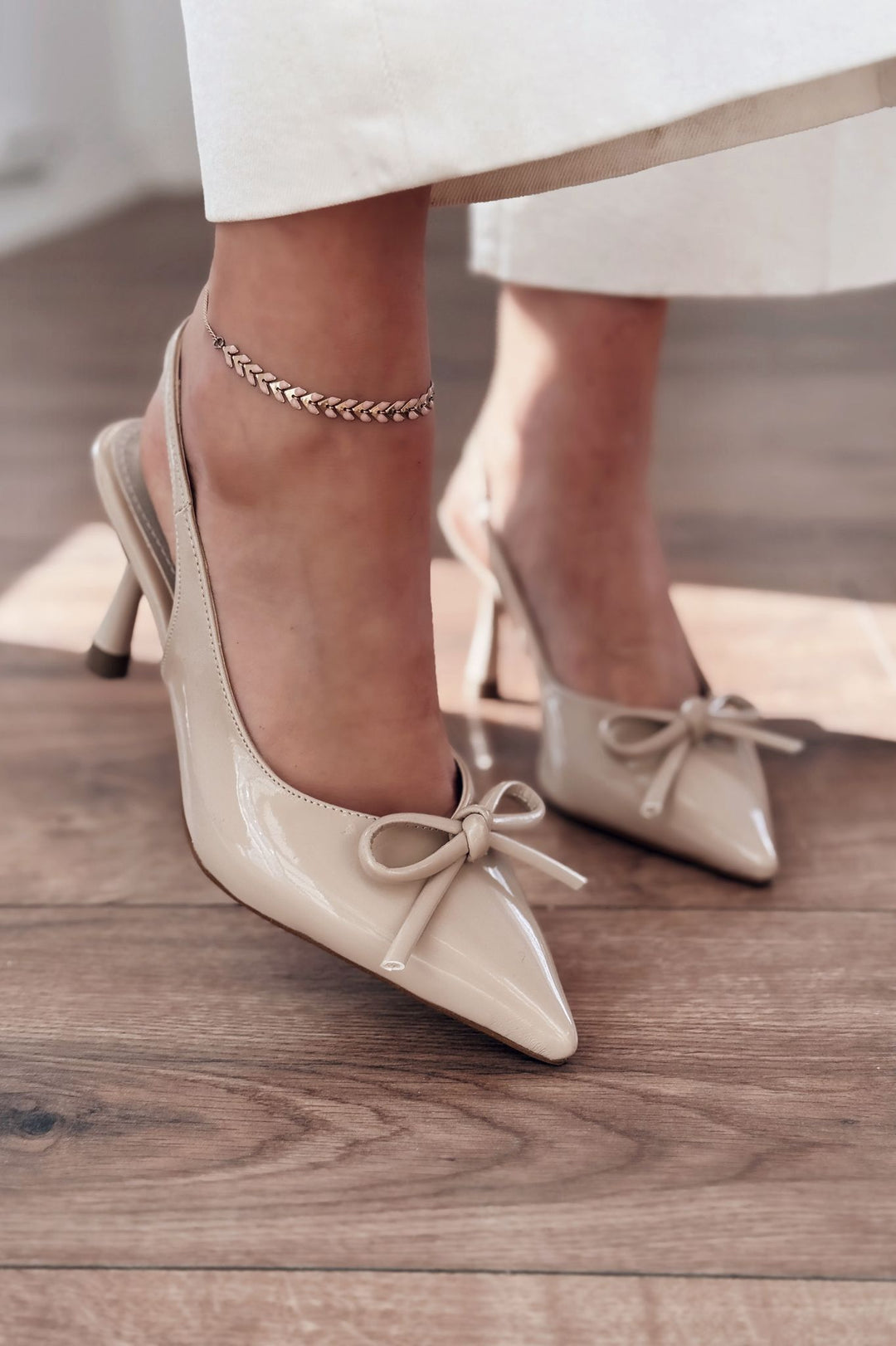 Avalis Rugan Nude Fiyonk Detaylı Topuklu Kadın Ayakkabı - ILOVESHOES Türkiye