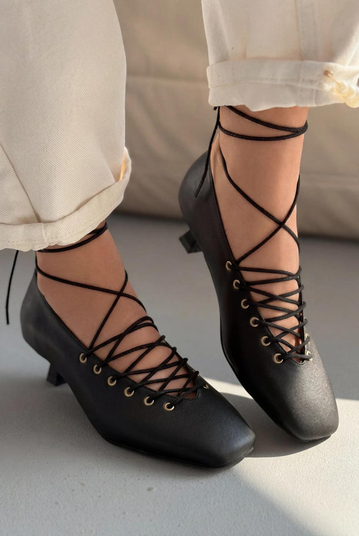 Sernis Siyah Mat Deri Kadın Topuklu Ayakkabı - ILOVESHOES