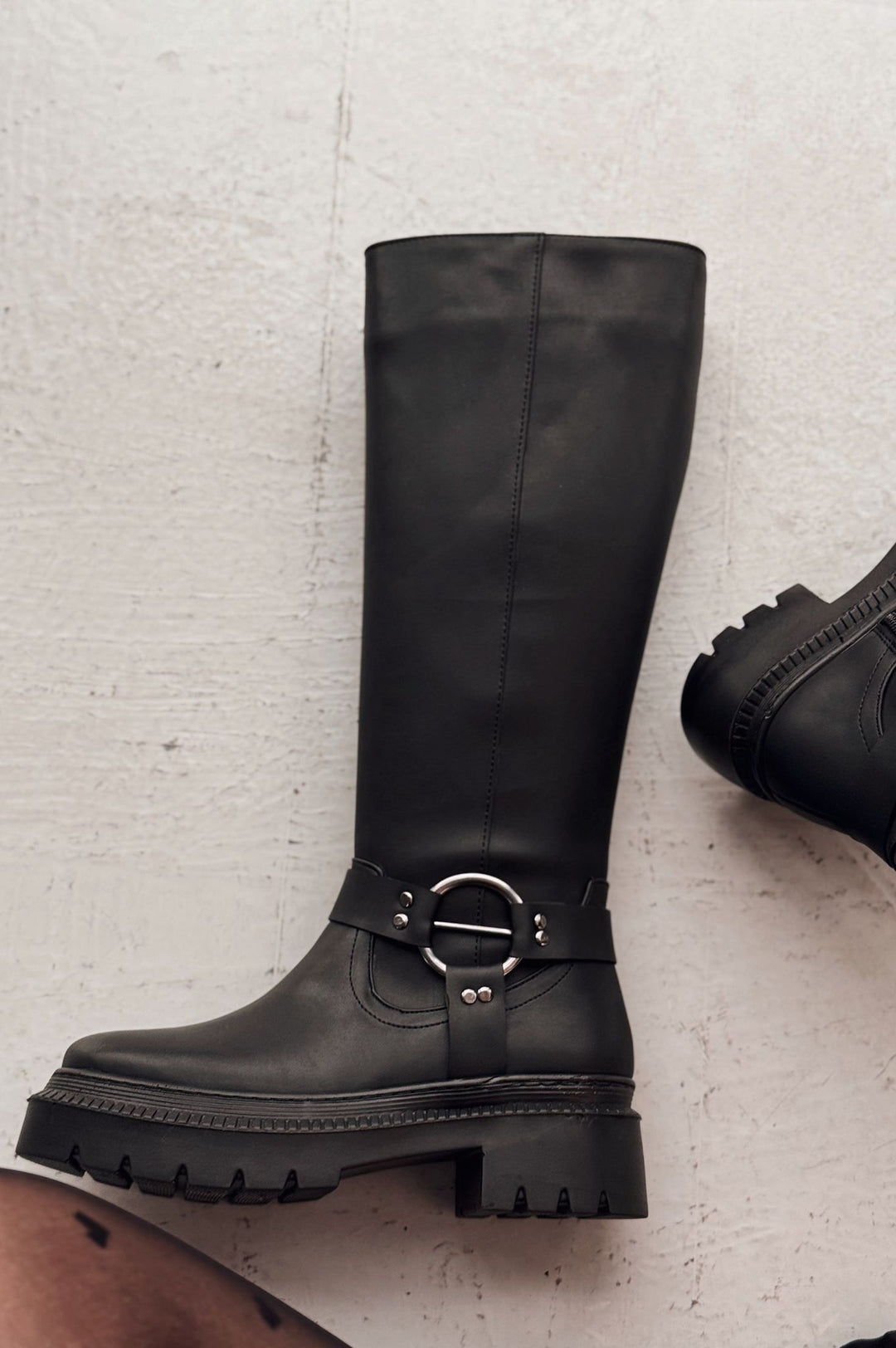 Lumio Siyah Fermuarlı Günlük Kadın Çizme