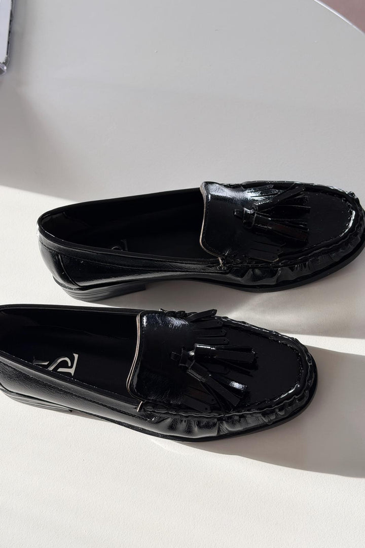 Renard Kadın Loafer Siyah Kırışık Rugan - ILOVESHOES