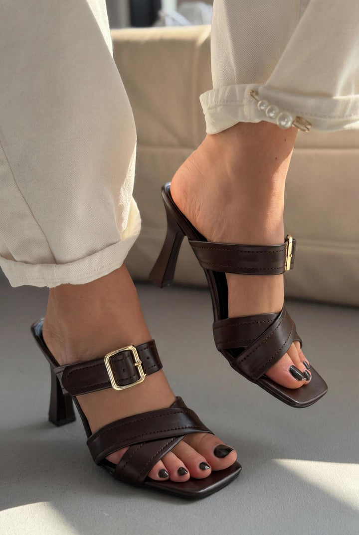 Norden Acıkahve Mat Deri Kadın Topuklu Terlik - ILOVESHOES