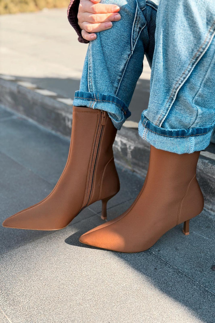 Evelin Kadın Dalgıç İnce Topuklu Bot Taba - ILOVESHOES