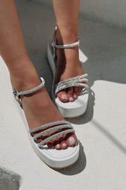 Lariona Mat Beyaz Gümüş Bantlı Dolgu Topuklu Sandalet - ILOVESHOES