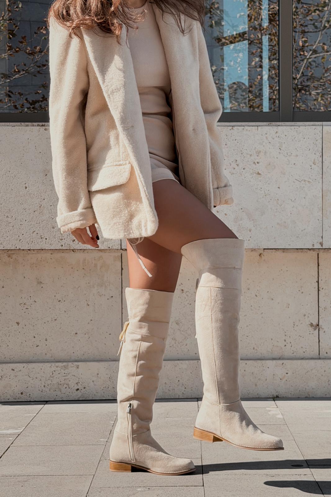 Jolvern Kadın Çizme Bej Süet Püskül Detaylı - ILOVESHOES