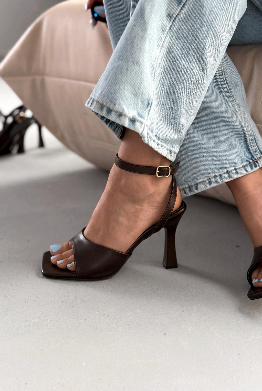 Velniel Topuklu Sandalet Acıkahve Mat Deri - ILOVESHOES