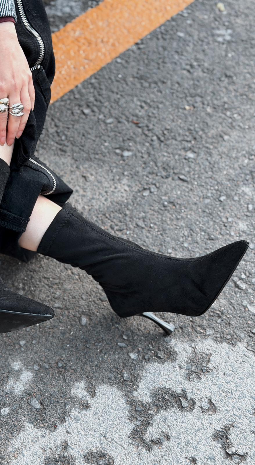 Osenia Kadın Topuklu Streç Bot Siyah Süet - ILOVESHOES