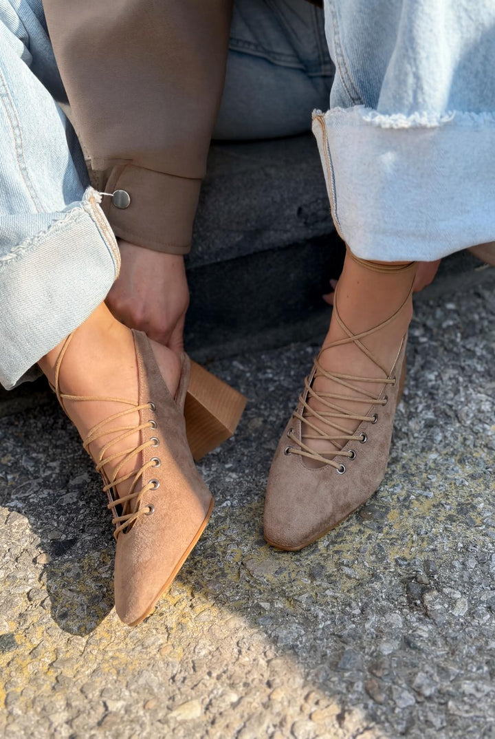 Yorella Topuklu Ayakkabı Camel Süet - ILOVESHOES