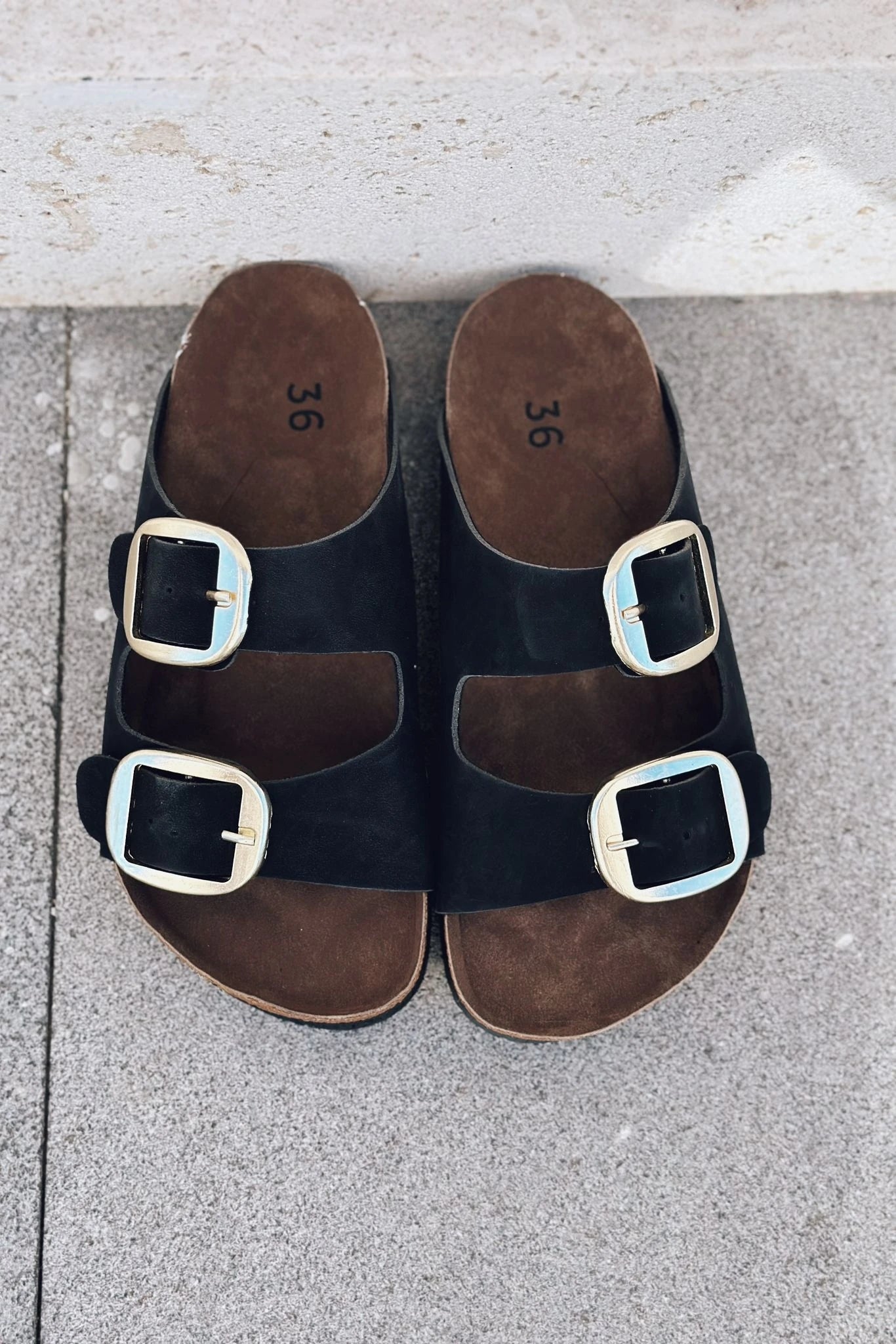 Rinox Nubuk Toka Detaylı Terlik Siyah - ILOVESHOES
