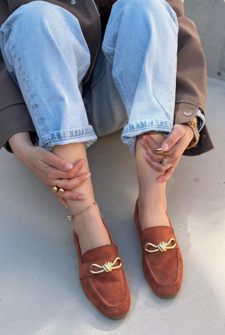 Avelis Kadın Loafer Kiremit Süet Fiyonk Detaylı - ILOVESHOES