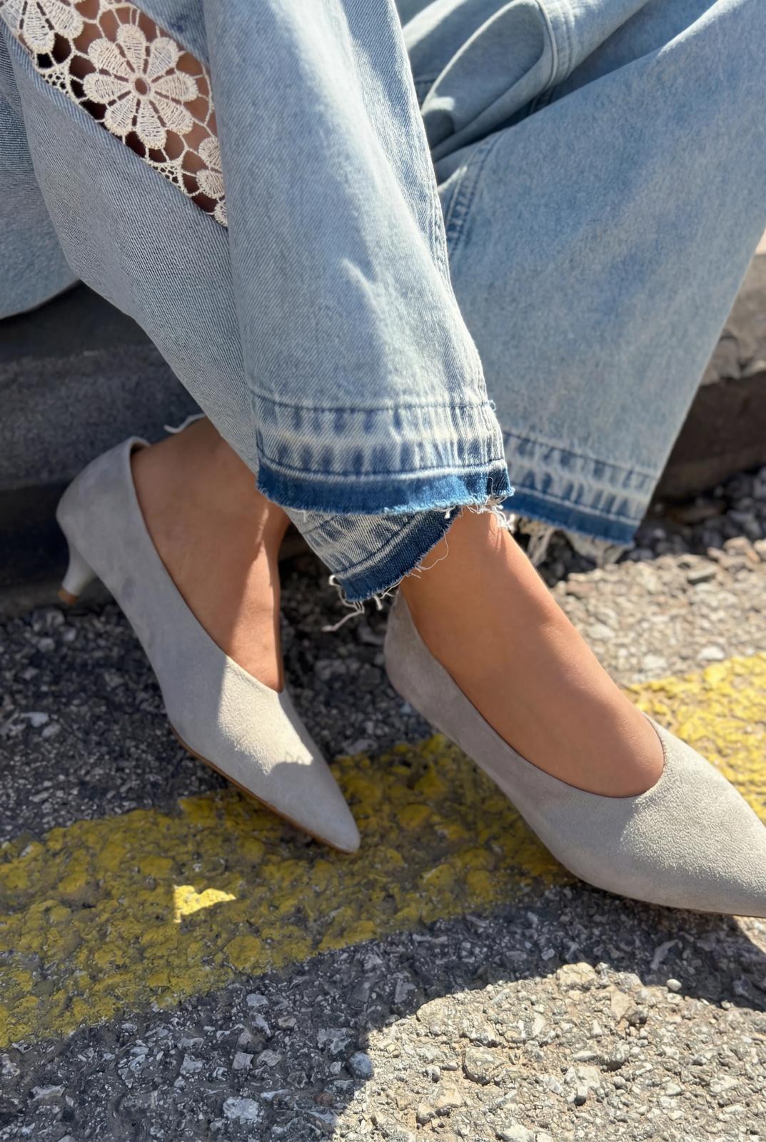 Seranis Hakiki Deri Stiletto Gri Süet - ILOVESHOES