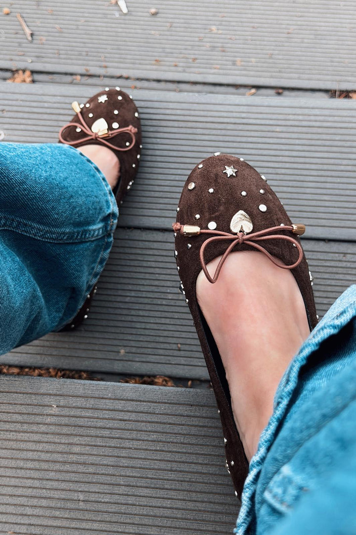 Vessa Kadın Babet Acıkahve Hakiki Süet Zımba Detaylı - ILOVESHOES