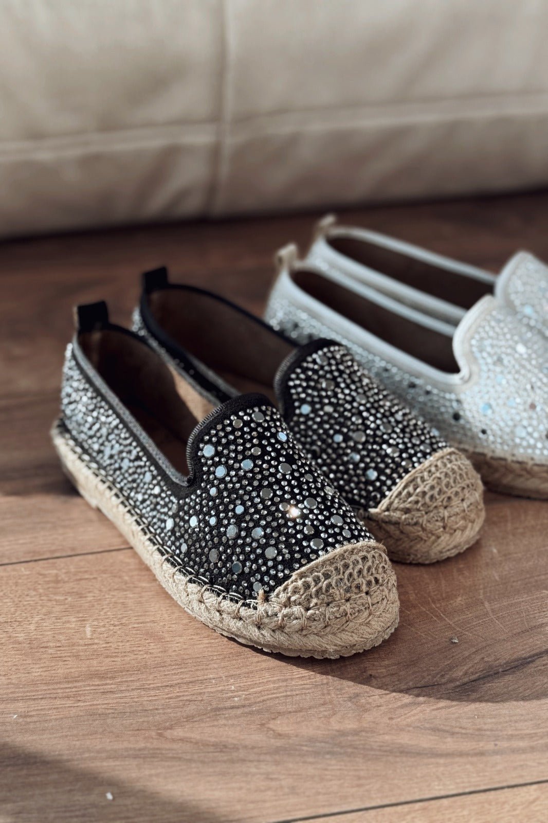 Jorelis Süet Parlak Taş Detaylı Espadril Loafer Siyah - ILOVESHOES
