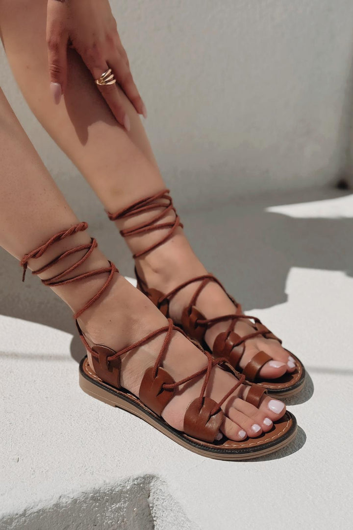 Aliris Hakiki Deri Taba Bağcıklı Düz Kadın Sandalet - ILOVESHOES