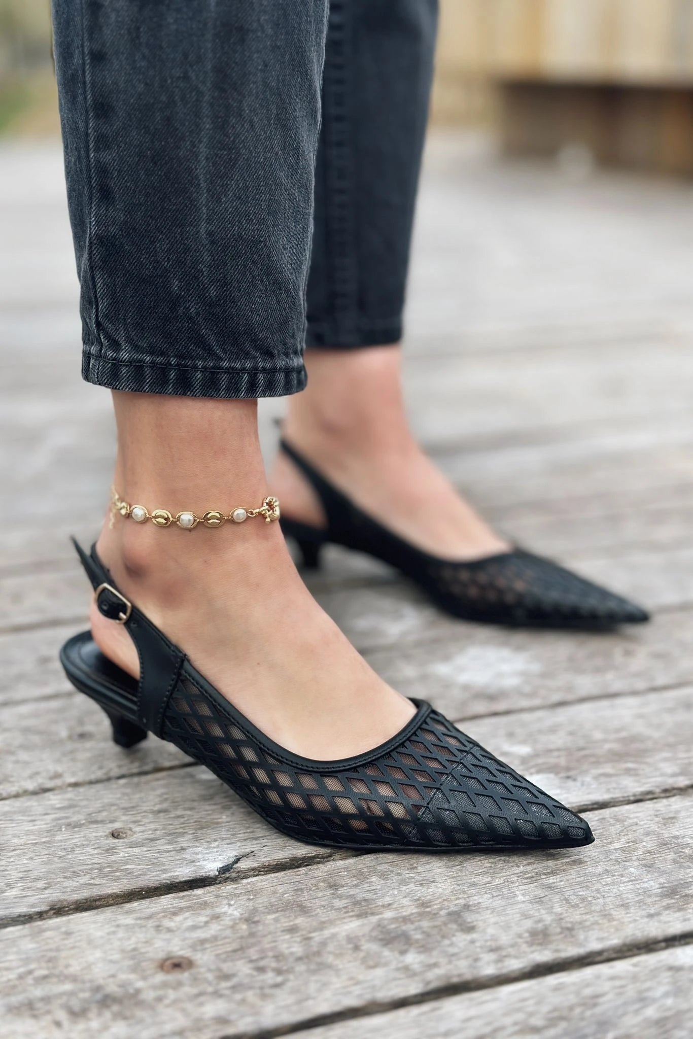 Talin Mat Deri File Detaylı Kısa Topuklu Stiletto Siyah