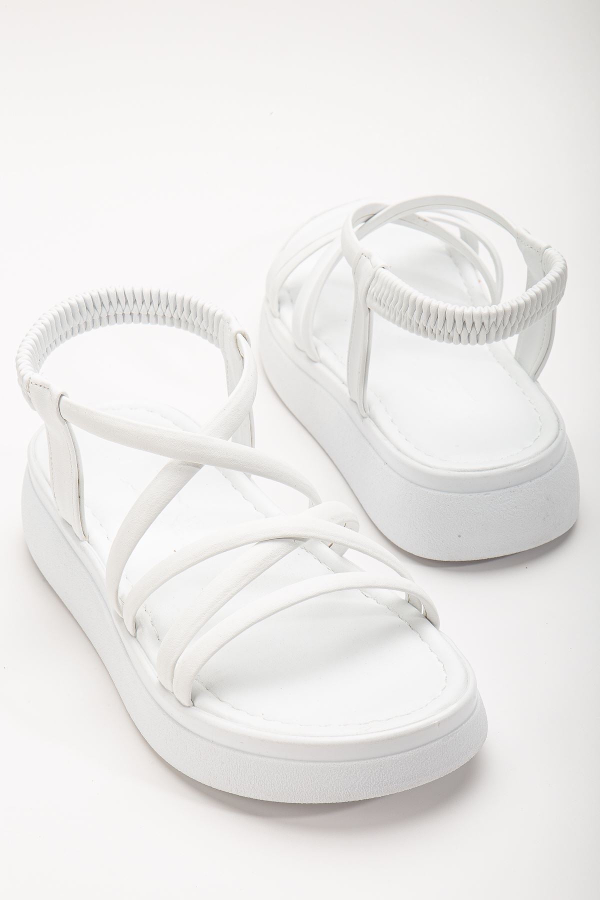 Herilva Mat Beyaz Çapraz Bantlı Kadın Sandalet - ILOVESHOES