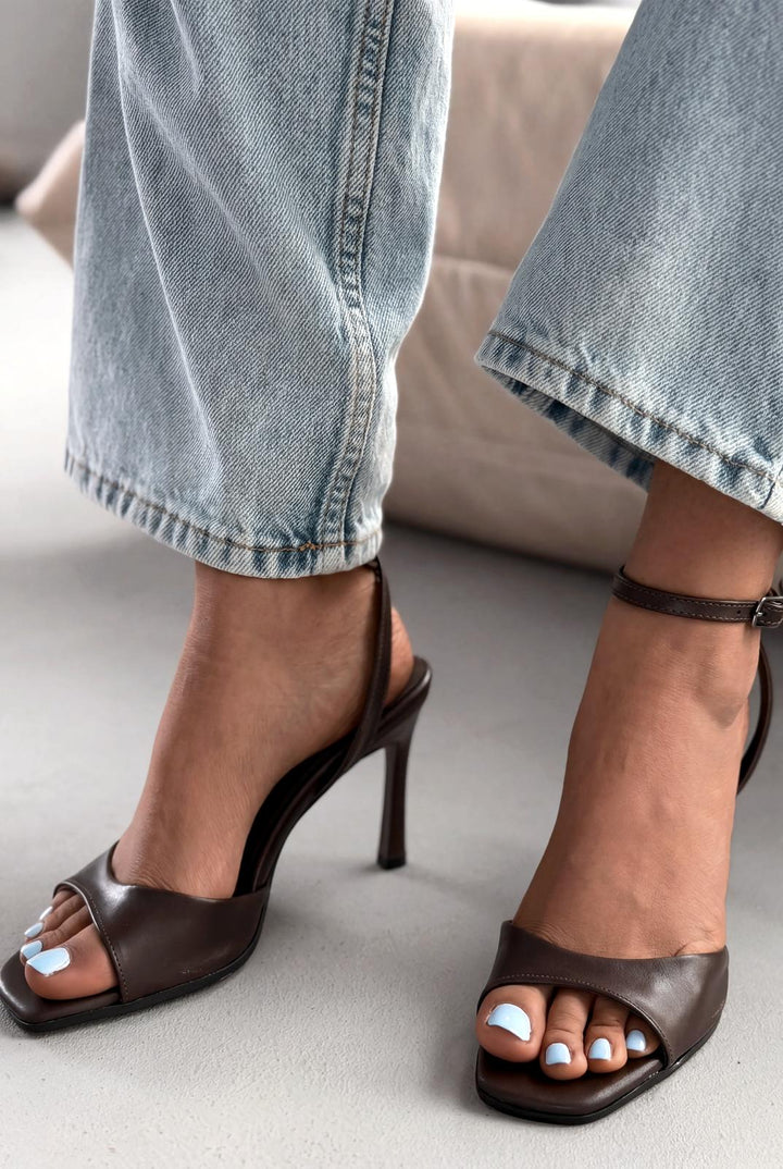 Elvona Acıkahve Mat Deri Kadın Topuklu Sandalet - ILOVESHOES