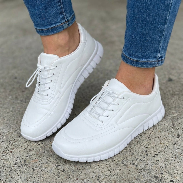 Camora Mat Deri Bağcık Detaylı Beyaz Kadın Spor Ayakkabı - ILOVESHOES