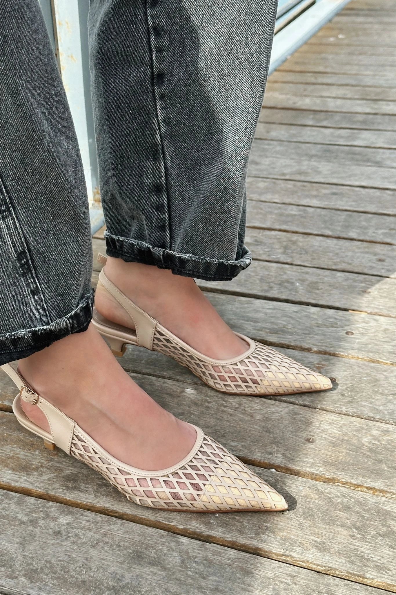Talin Mat Deri File Detaylı Kısa Topuklu Stiletto Nude