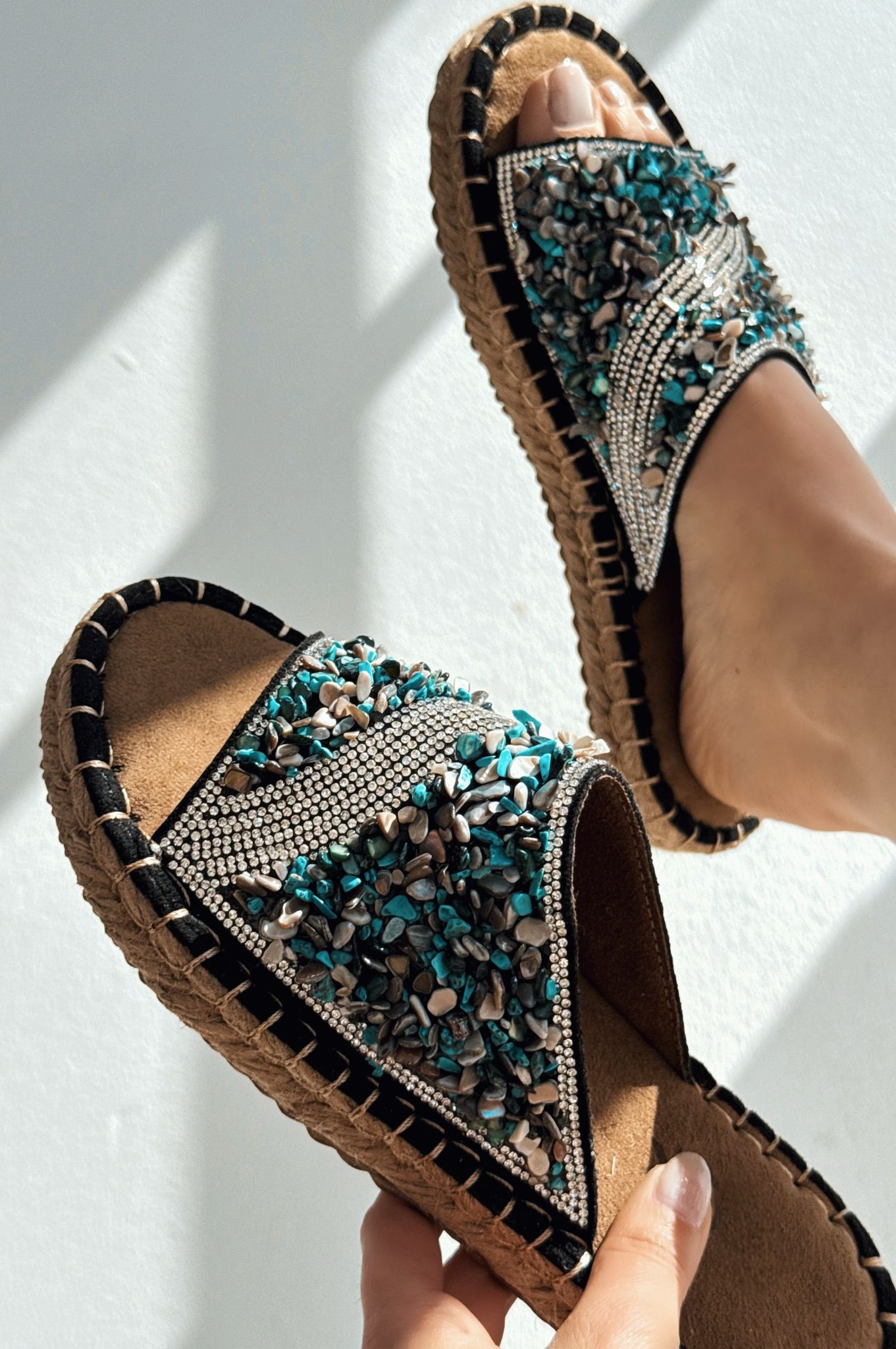 Kalwonsa Süet Turkuaz Taş Detaylı Kadın Terlik - ILOVESHOES