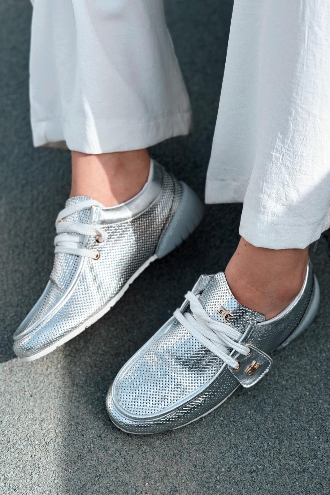 Vionelle Gümüş Parlak Deri Kadın Spor Ayakkabı - ILOVESHOES