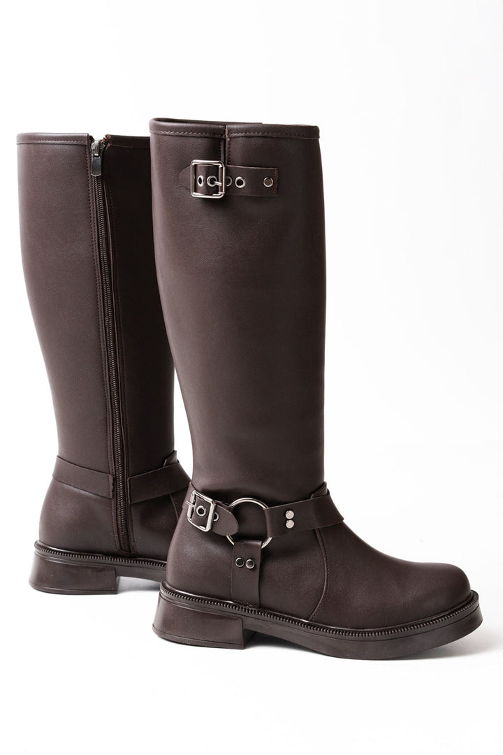 Nylix Acı Kahve Toka Aksesuarlı Fermuarlı Günlük Kadın Çizme