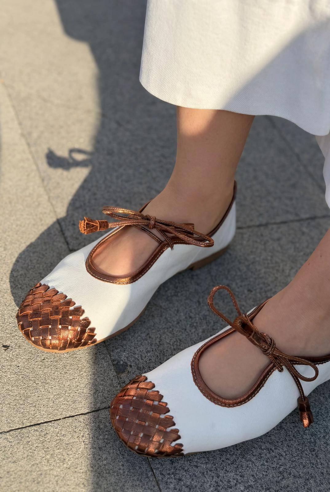 Talorin Hakiki Deri Kadın Bağcıklı Babet Metalik Bronz - ILOVESHOES