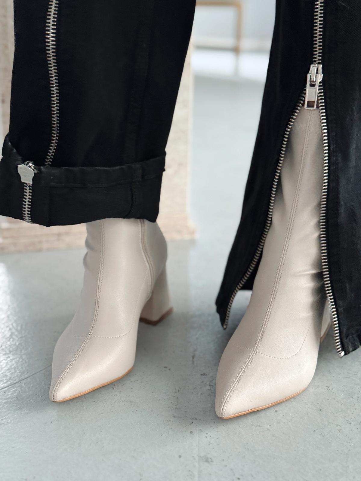 Nysea Kadın Topuklu Streç Bot Bej Mat Deri - ILOVESHOES