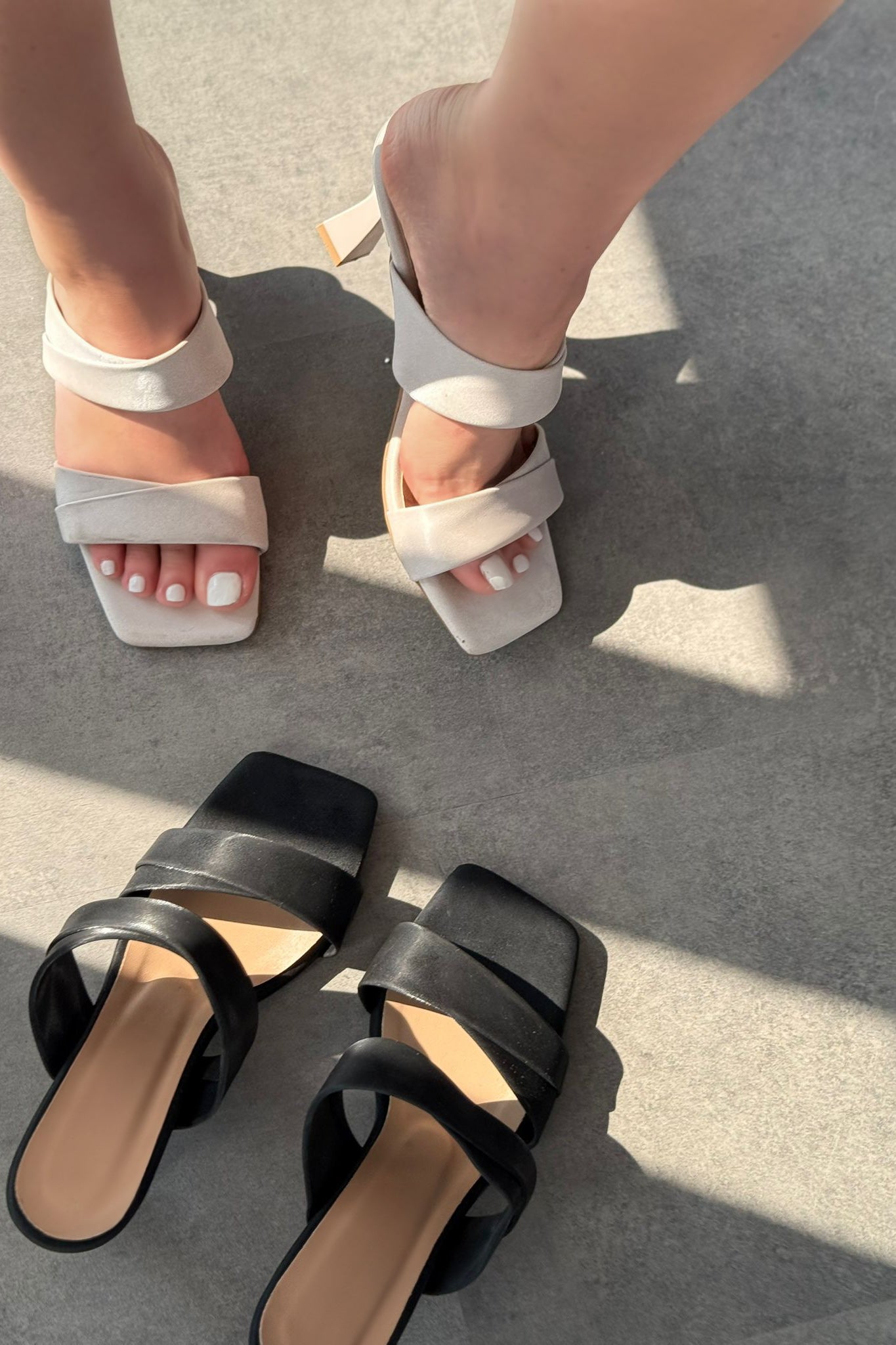 Mirvo Mat Deri Gri Bant Detaylı Topuklu Terlik - ILOVESHOES