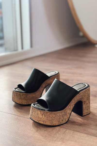 Lavina Mat Deri Siyah Platform Topuklu Terlik - ILOVESHOES