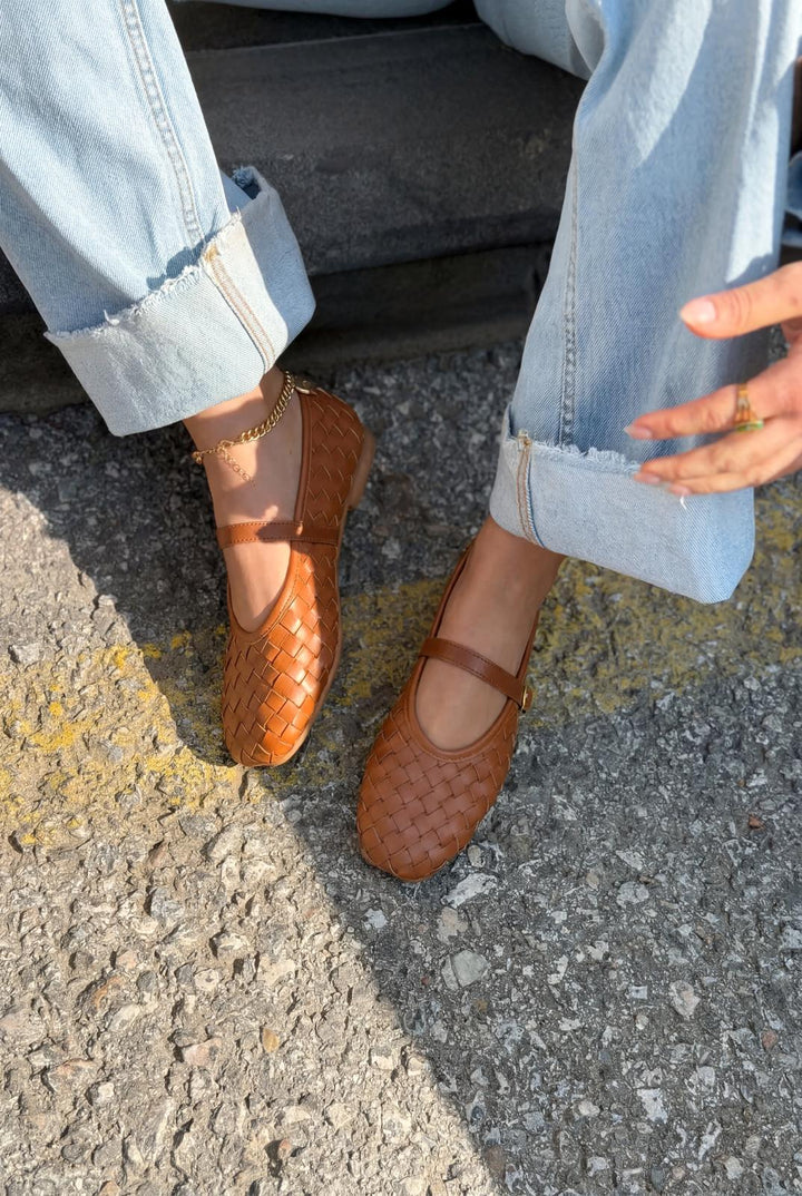 Roselle Kadın Babet Taba Parlak Deri - ILOVESHOES